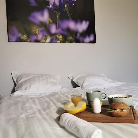 Broholm Bed&Breakfast Lidköping Exterior foto
